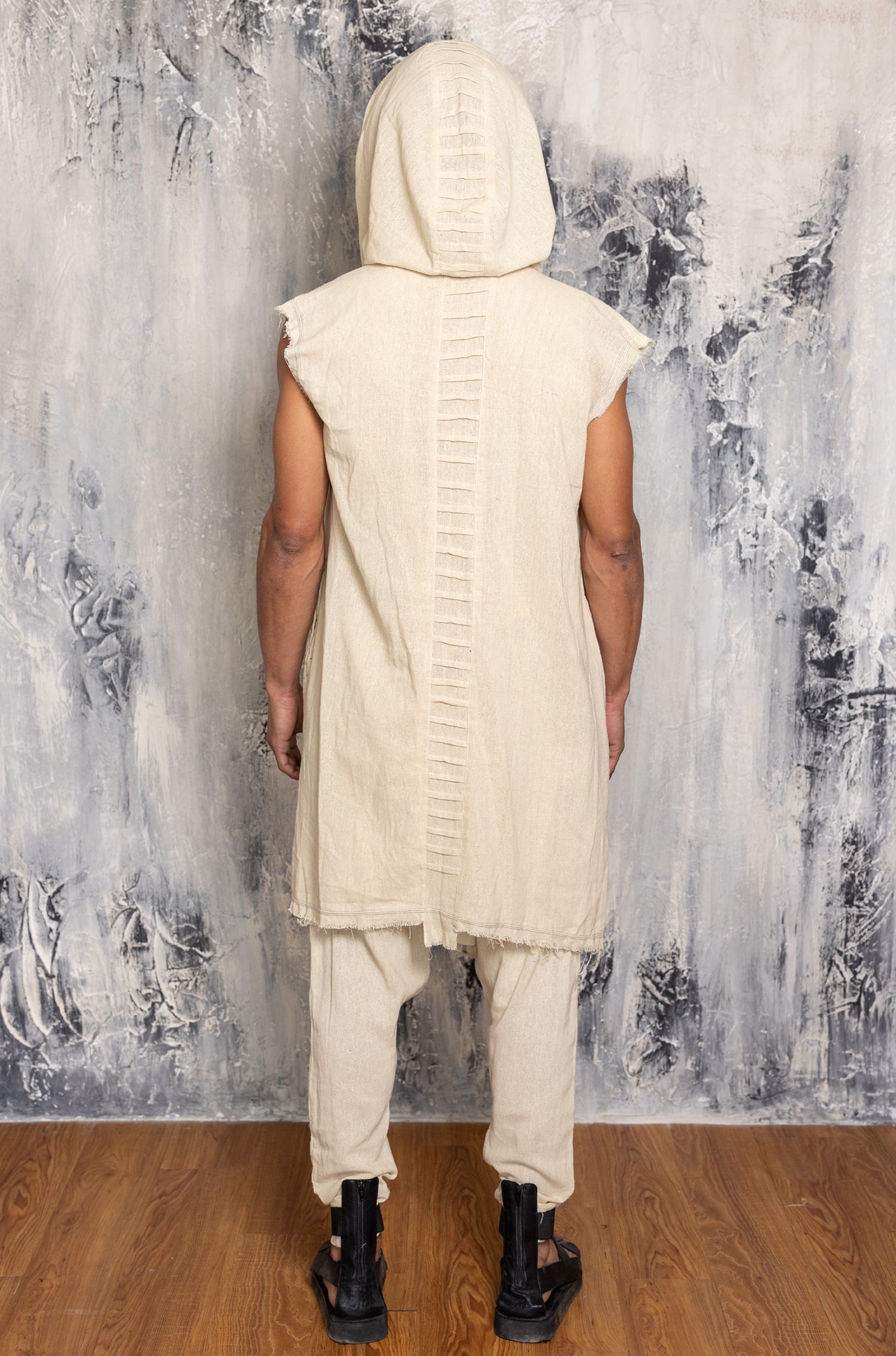 TAIYO JUDE CRUDE SLEEVELESS