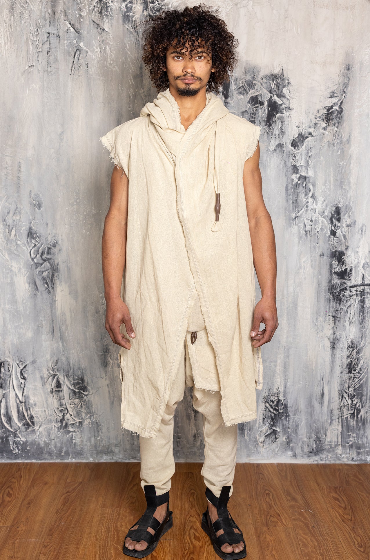 TAIYO JUDE CRUDE SLEEVELESS