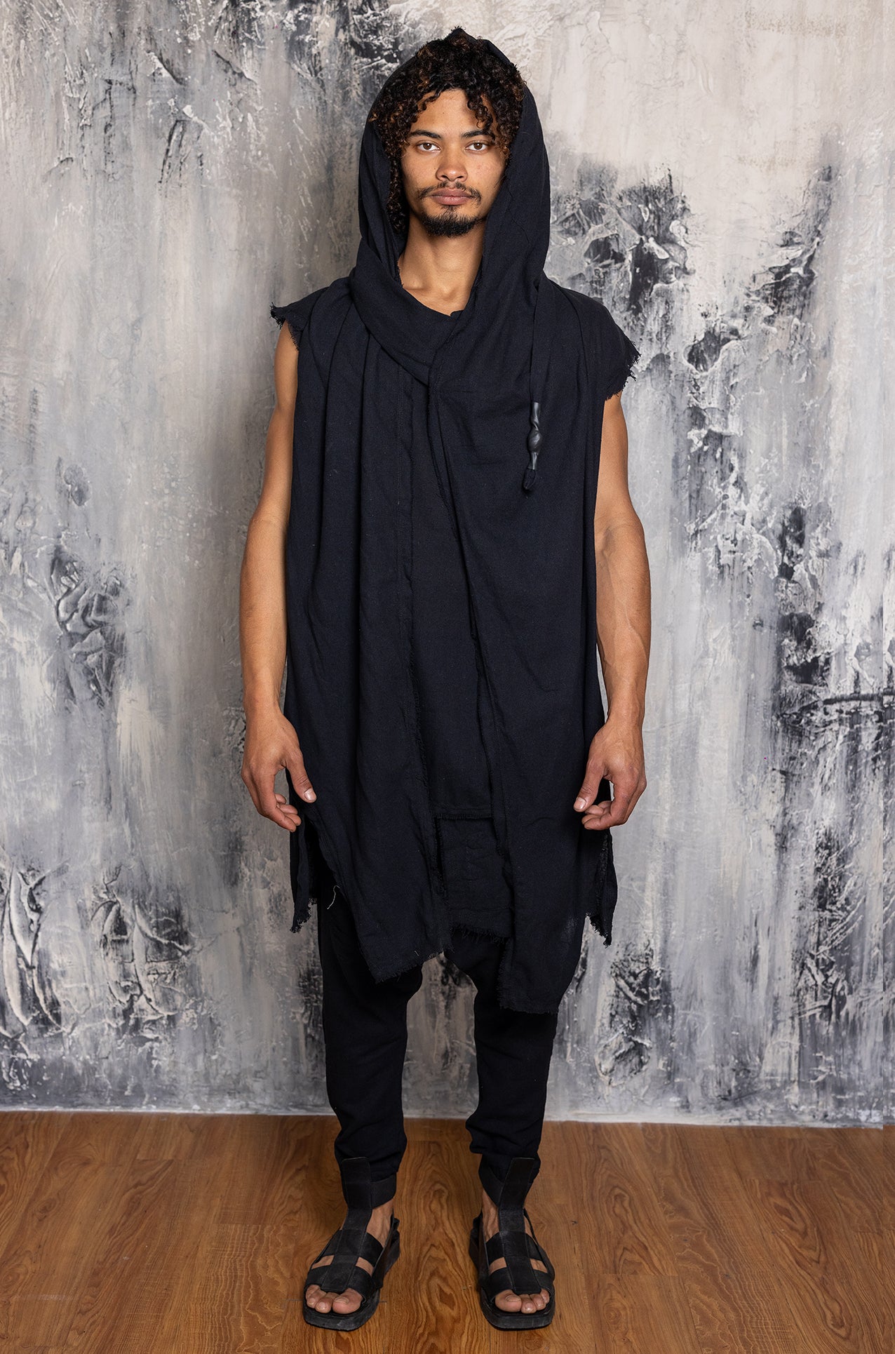 TAIYO JUDE SLEEVELESS