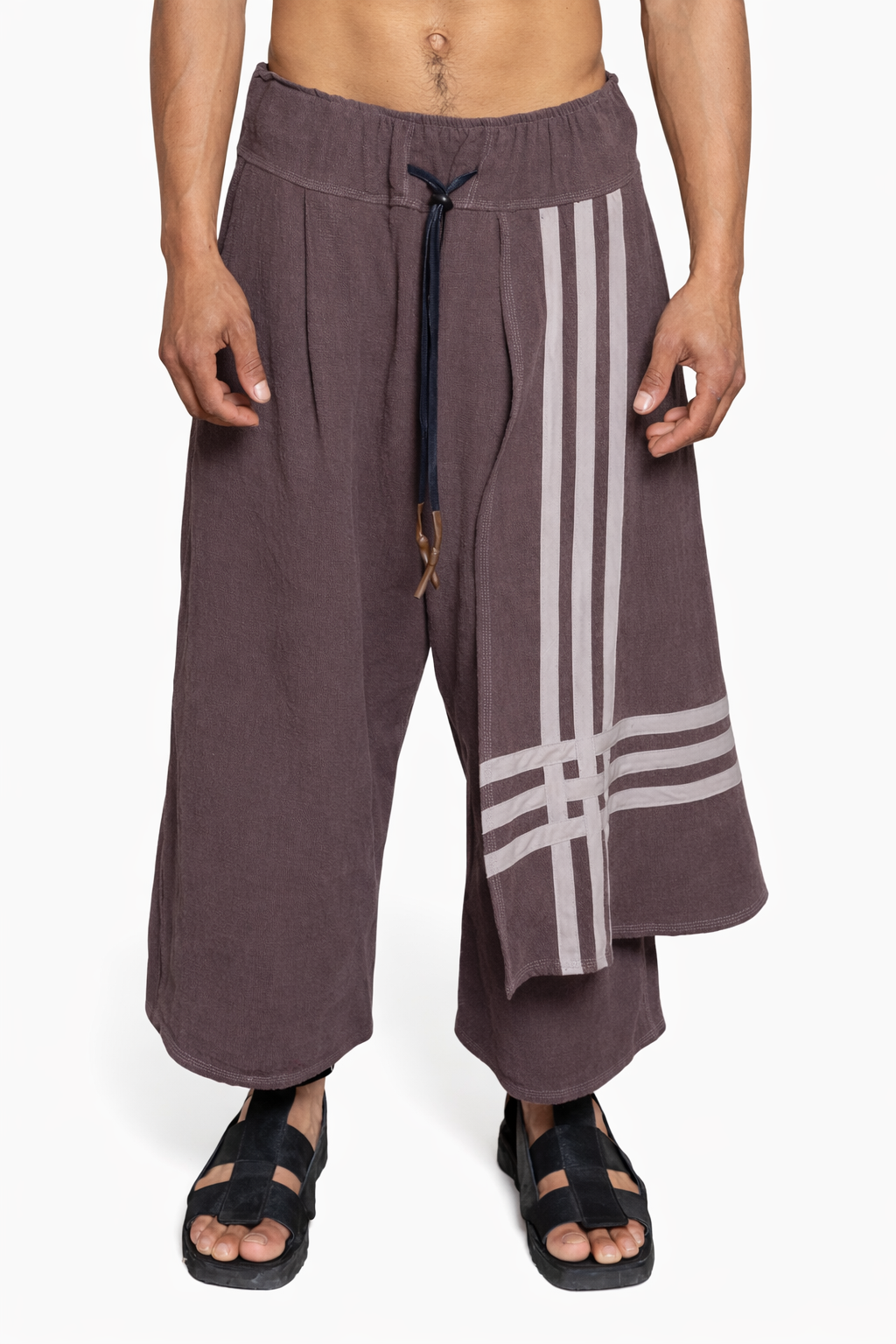 ARI-HAKAMA 3LINE BROWN